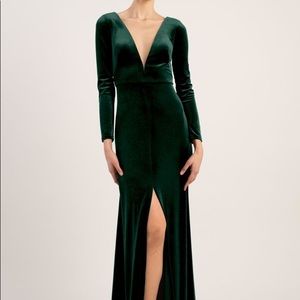 Beautiful, velvet long sleeve dress.